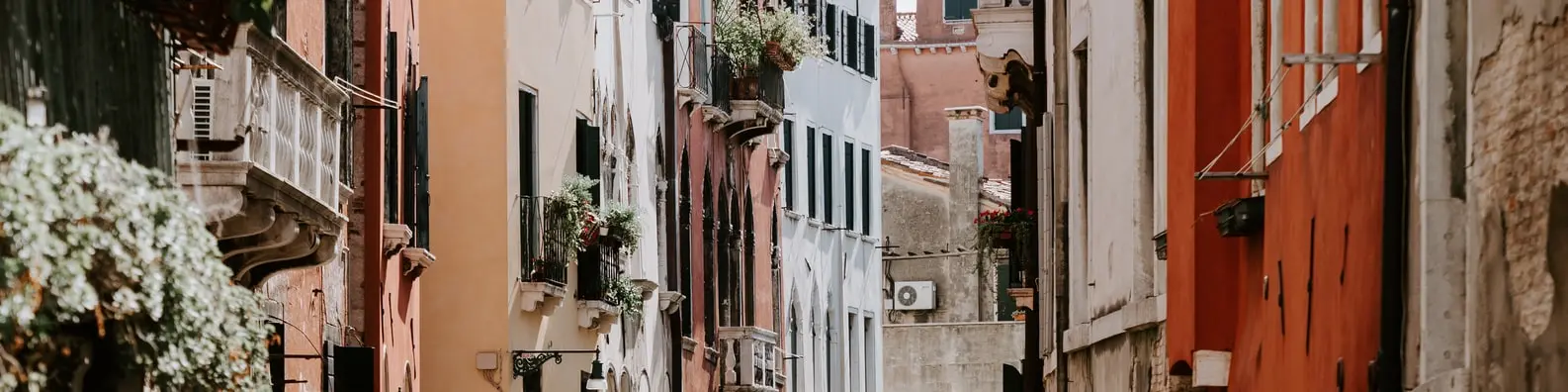 City Neighborhood Photo