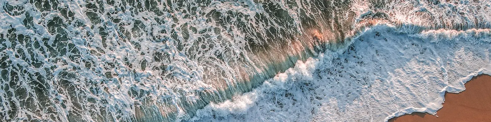 Foamy Ocean Tide Image