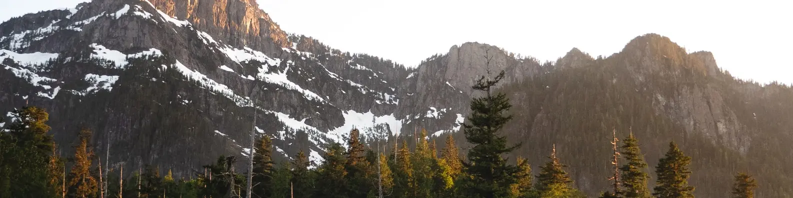 Mountain Side House Photo
